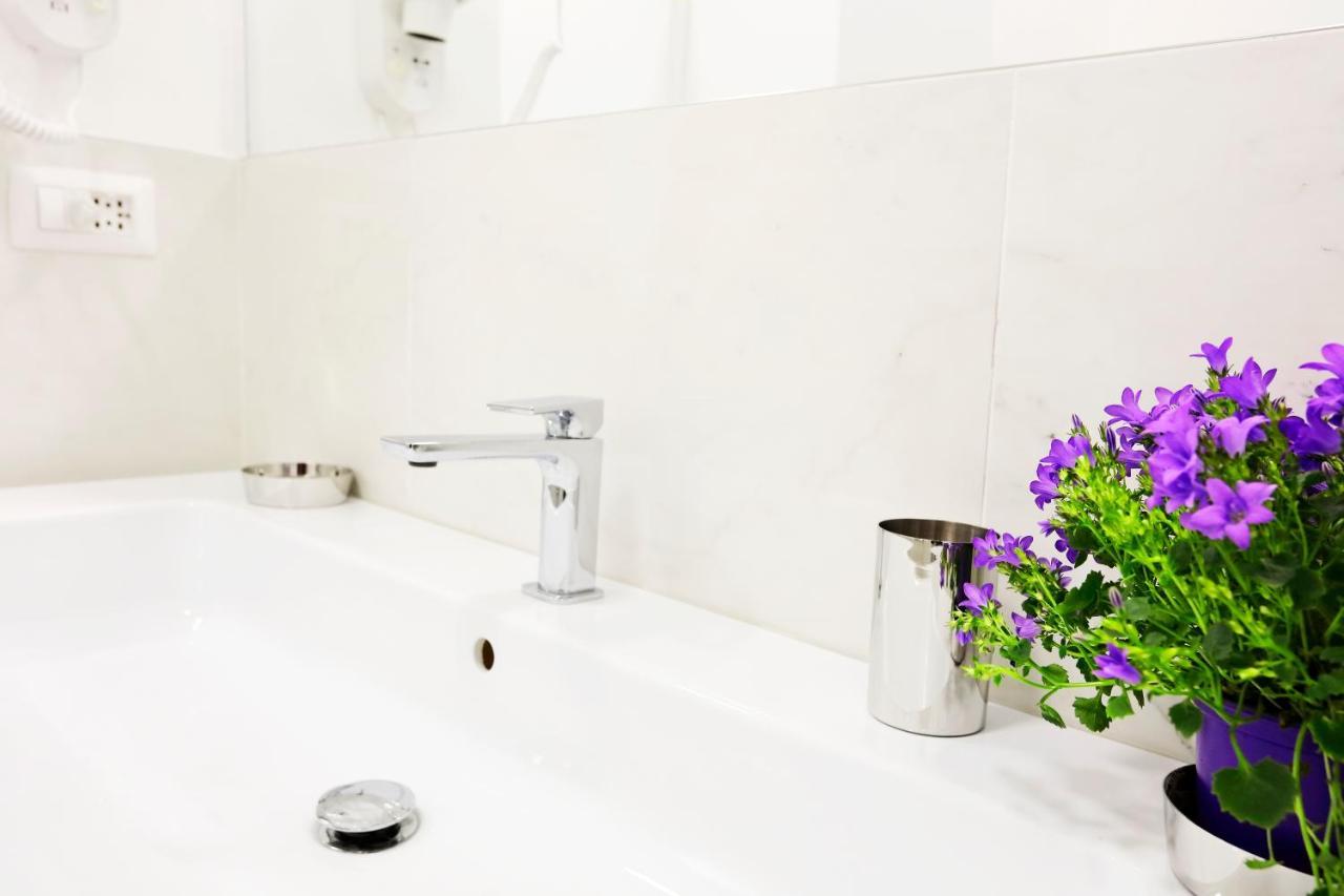 Hemi Suites Milan Bagian luar foto