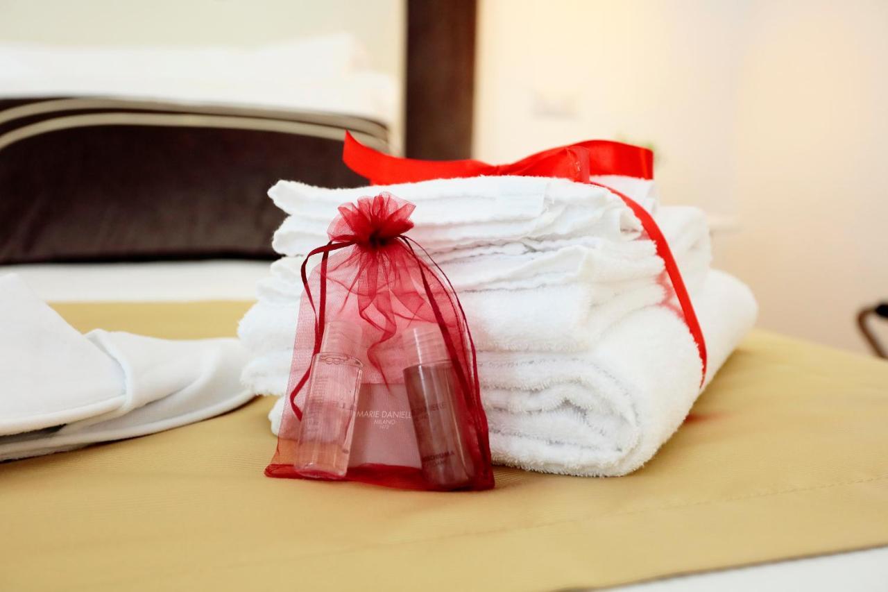 Hemi Suites Milan Bagian luar foto