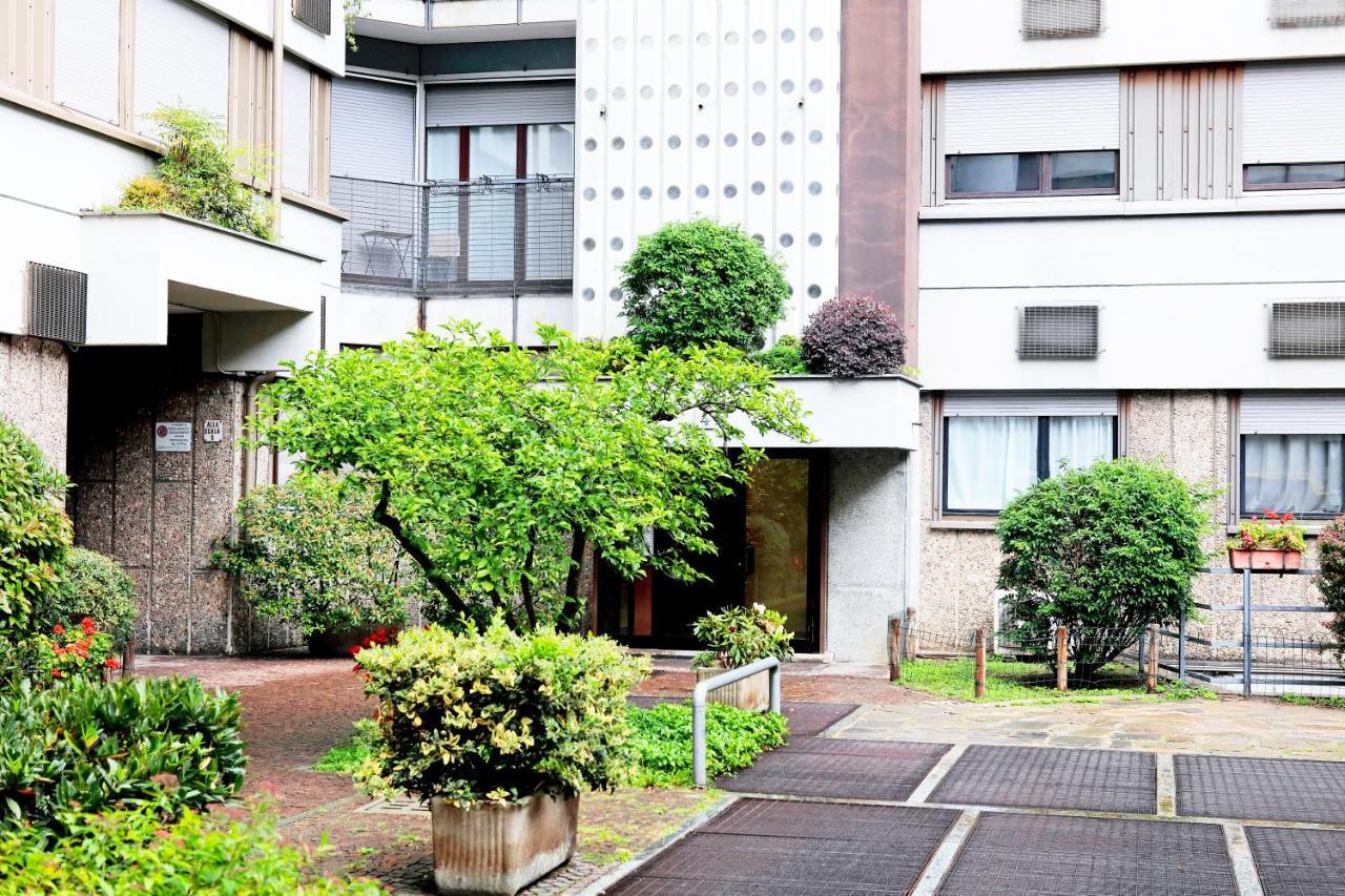 Hemi Suites Milan Bagian luar foto